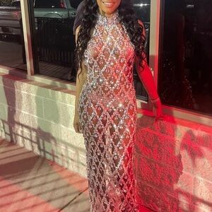 Silver sleeveless maxi gown for cocktail occasion